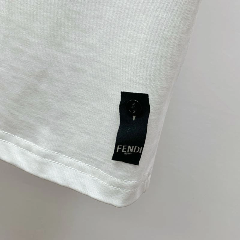 SmoothTexture Fendi T-Shirts 121901