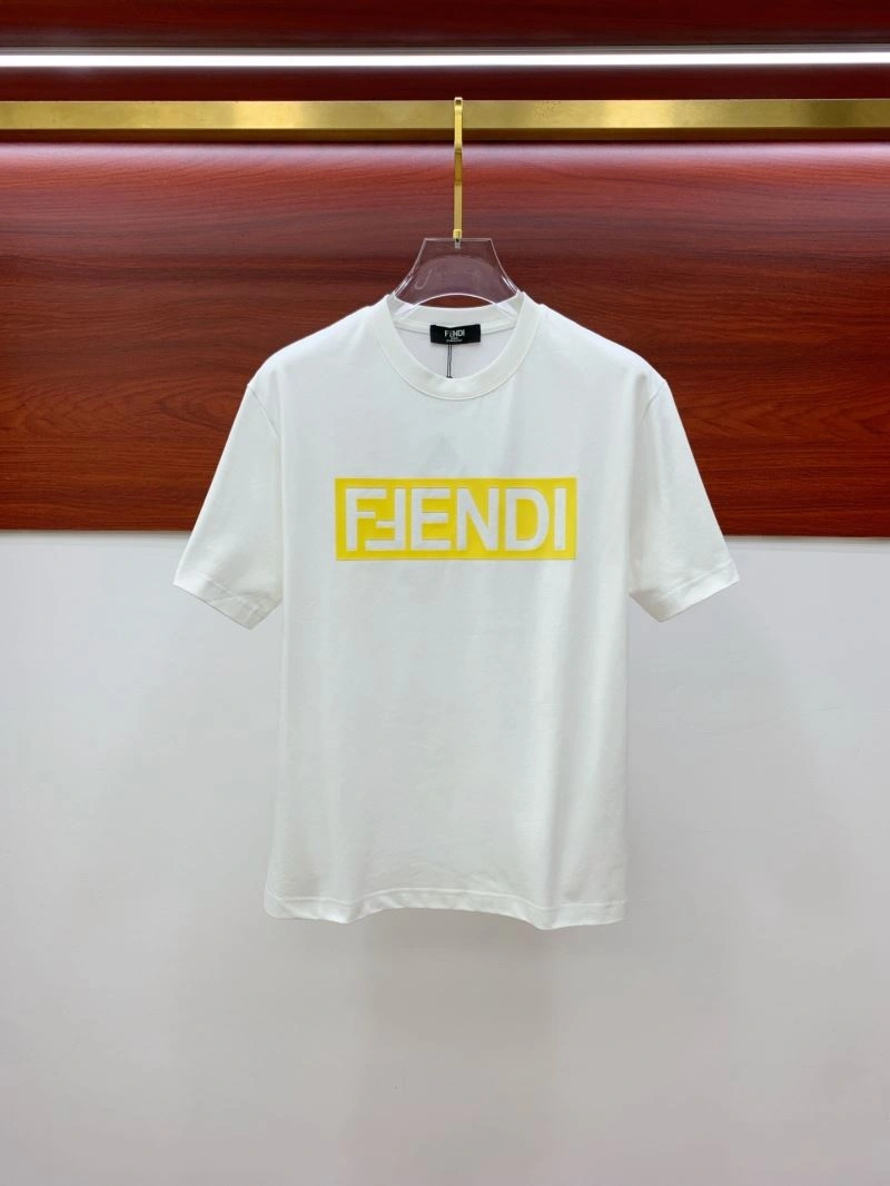 Fendi T-Shirts Comfortable 121928