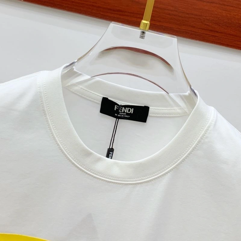 Fendi T-Shirts Comfortable 121928