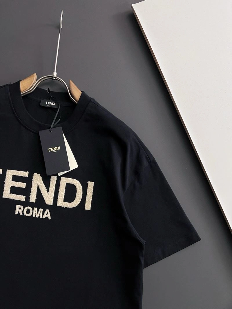 Comfortable Fendi T-Shirts 121915