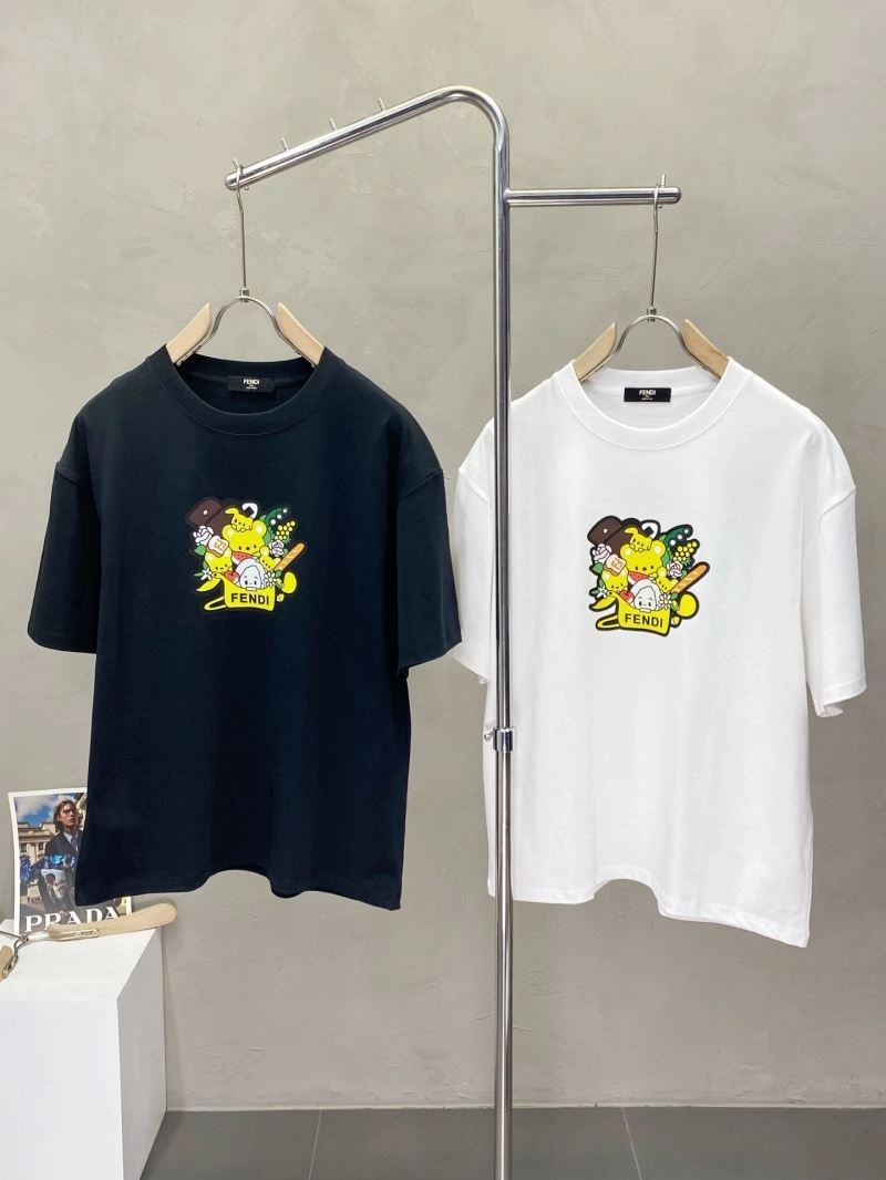RelaxedFit Fendi T-Shirts 121921