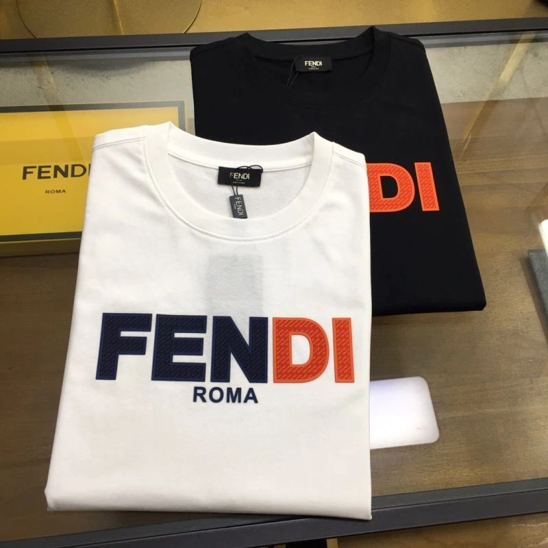Fendi T-Shirts Comfortable 121897