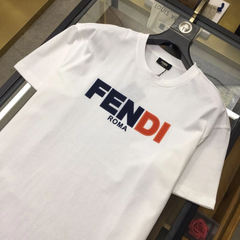 Fendi T-Shirts Comfortable 121897