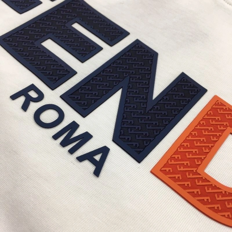 Fendi T-Shirts Comfortable 121897