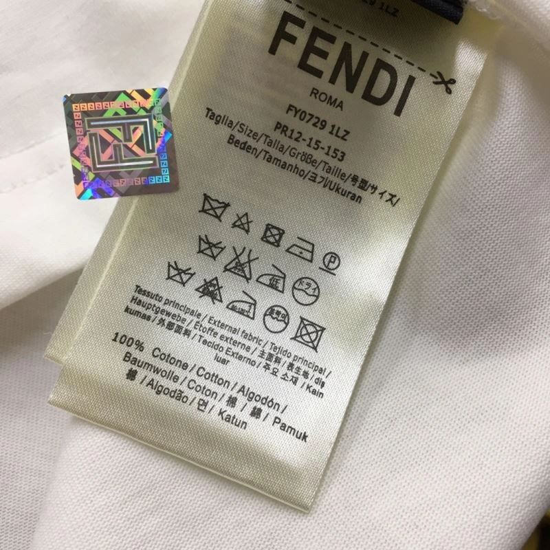 Fendi T-Shirts Comfortable 121897
