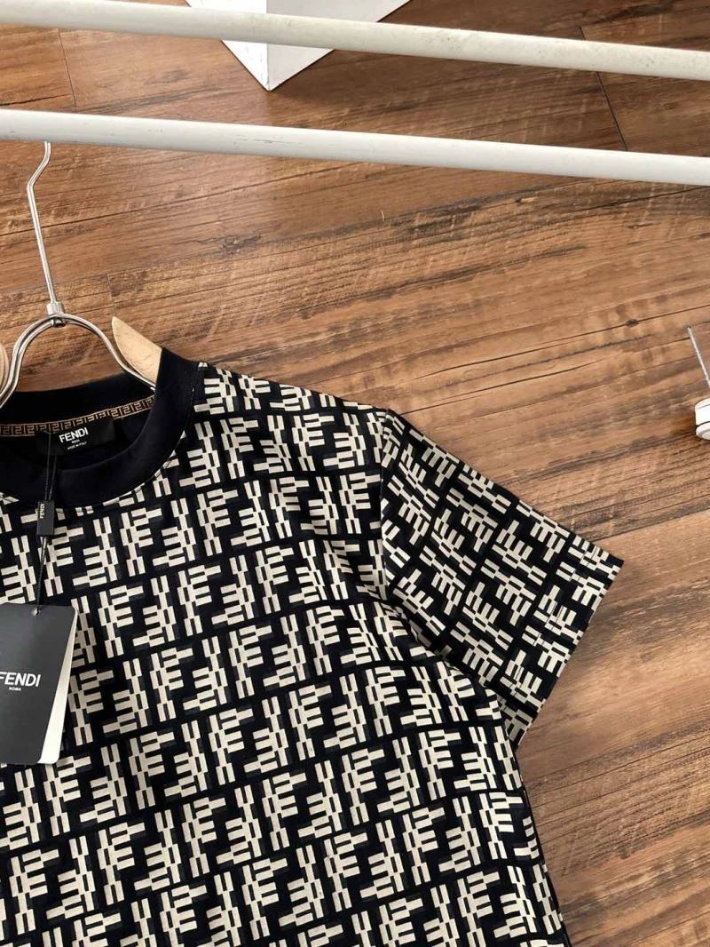 Fendi T-Shirts WeatherProof 121865