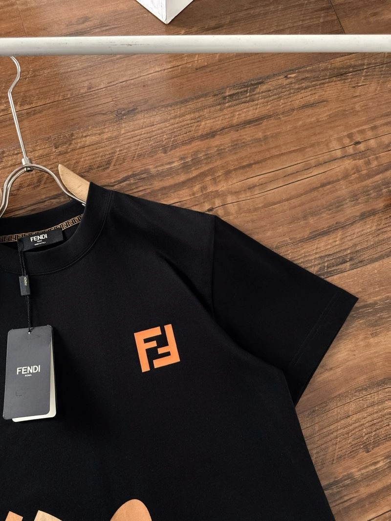 WellDesigned Fendi T-Shirts 121878
