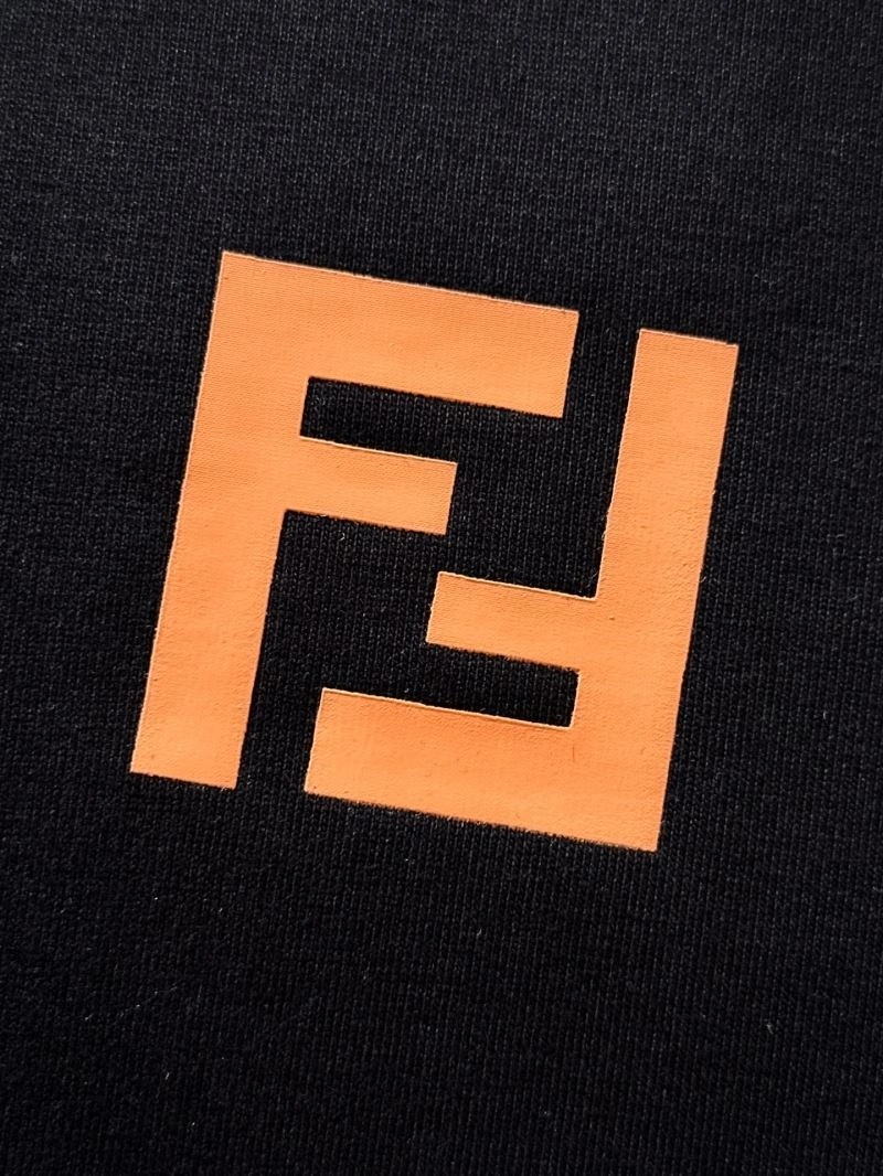 WellDesigned Fendi T-Shirts 121878