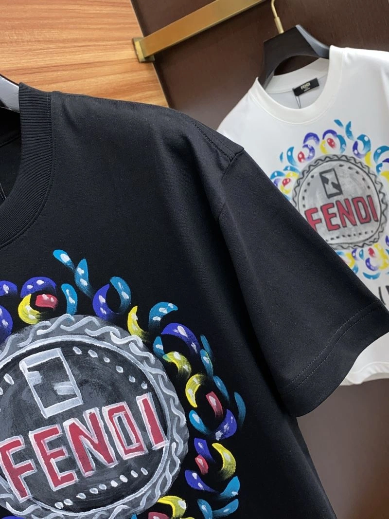 Fendi T-Shirts Comfortable 121874