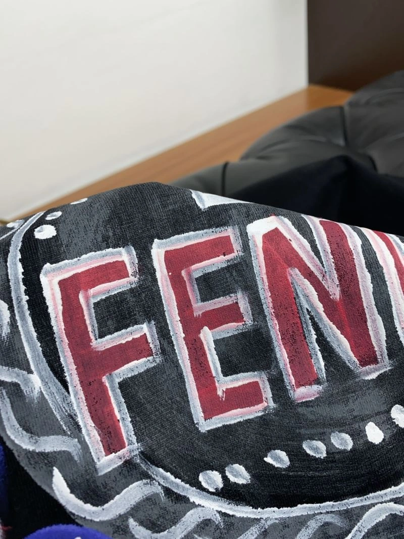 Fendi T-Shirts Comfortable 121874