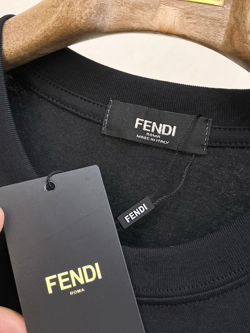 Fendi T-Shirts SmoothTexture 121869