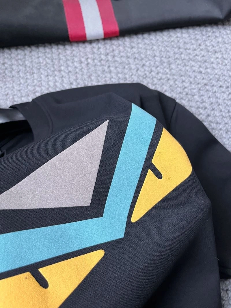 SmoothTexture Fendi T-Shirts 121858