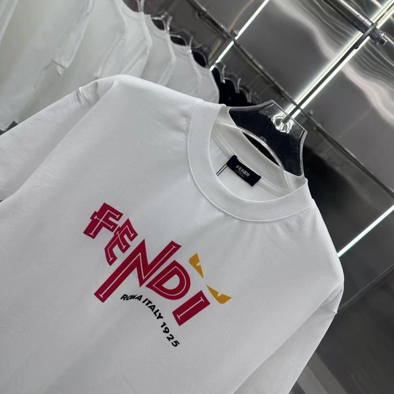 Fendi T-Shirts UrbanChic 121853