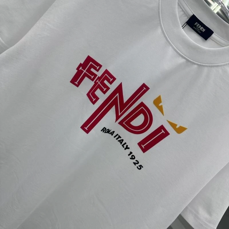 Fendi T-Shirts UrbanChic 121853