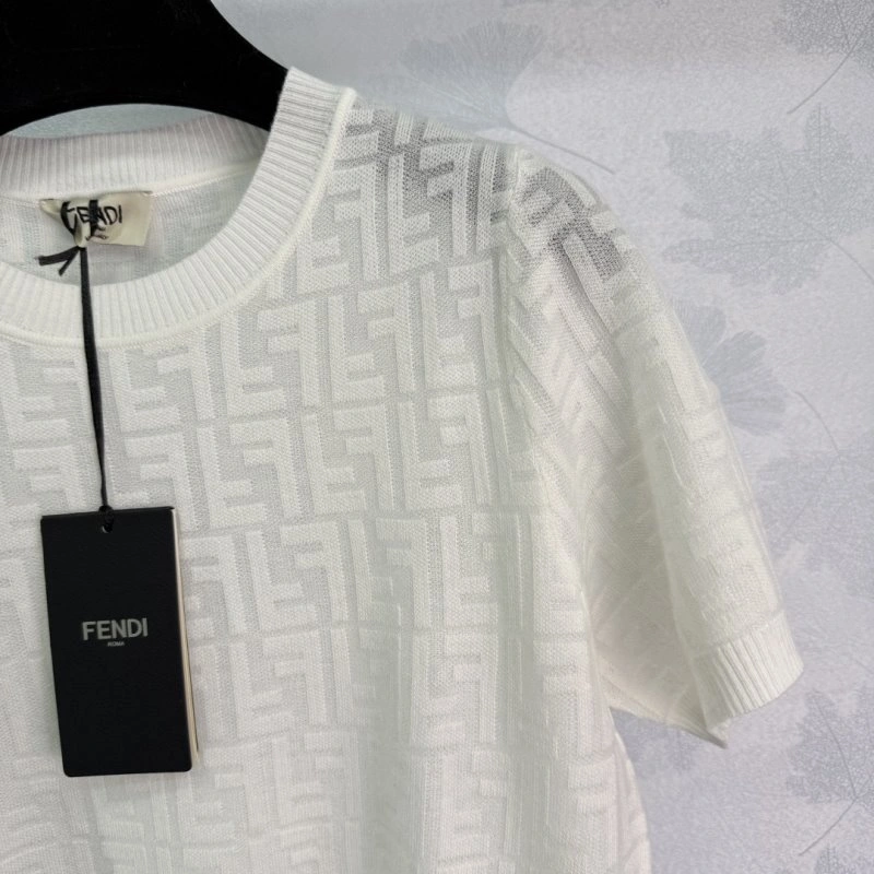 Supportive Fendi T-Shirts 120702