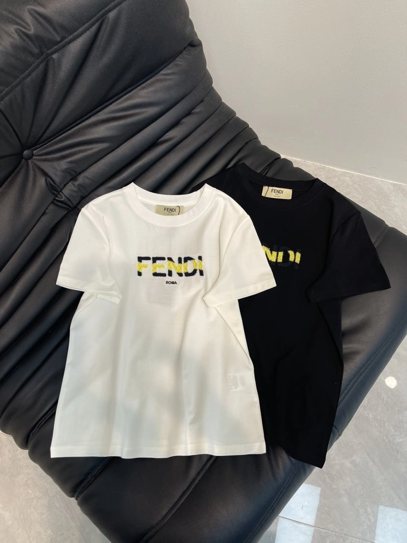 Fendi T-Shirts Breathable 120653