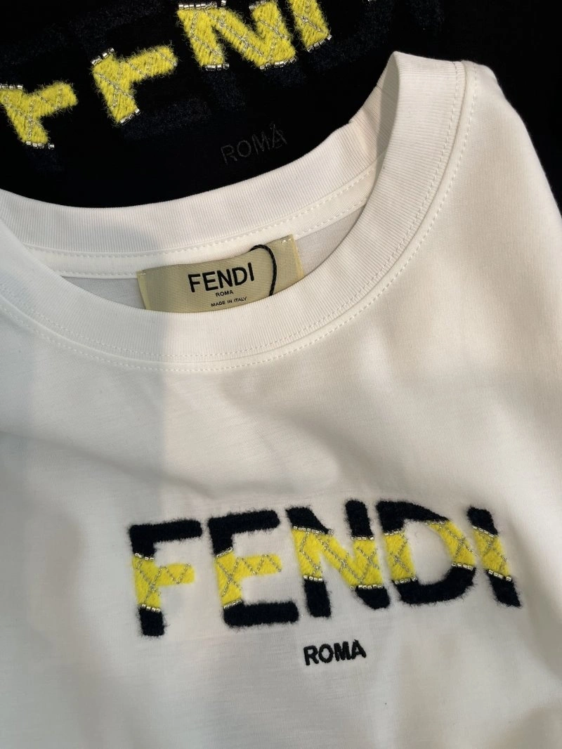 Fendi T-Shirts Breathable 120653