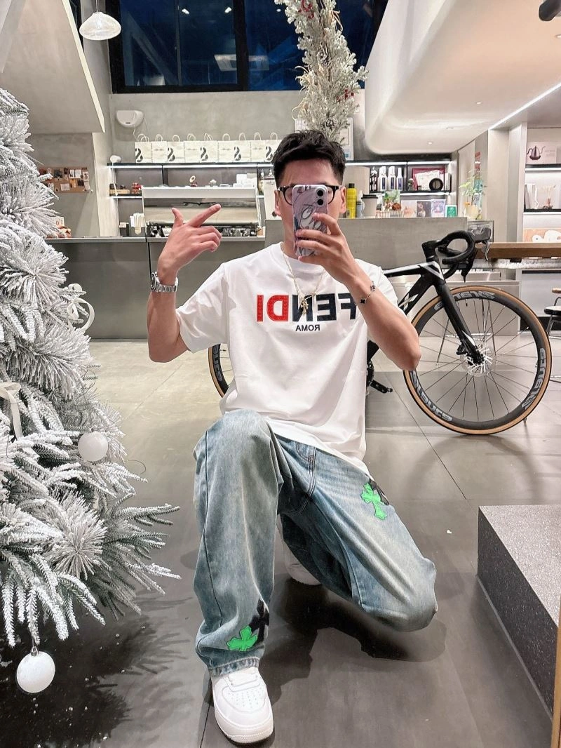 Premium Fendi T-Shirts 121718