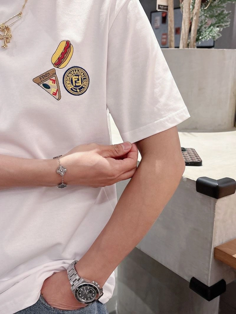 Fendi T-Shirts Breathable 121717