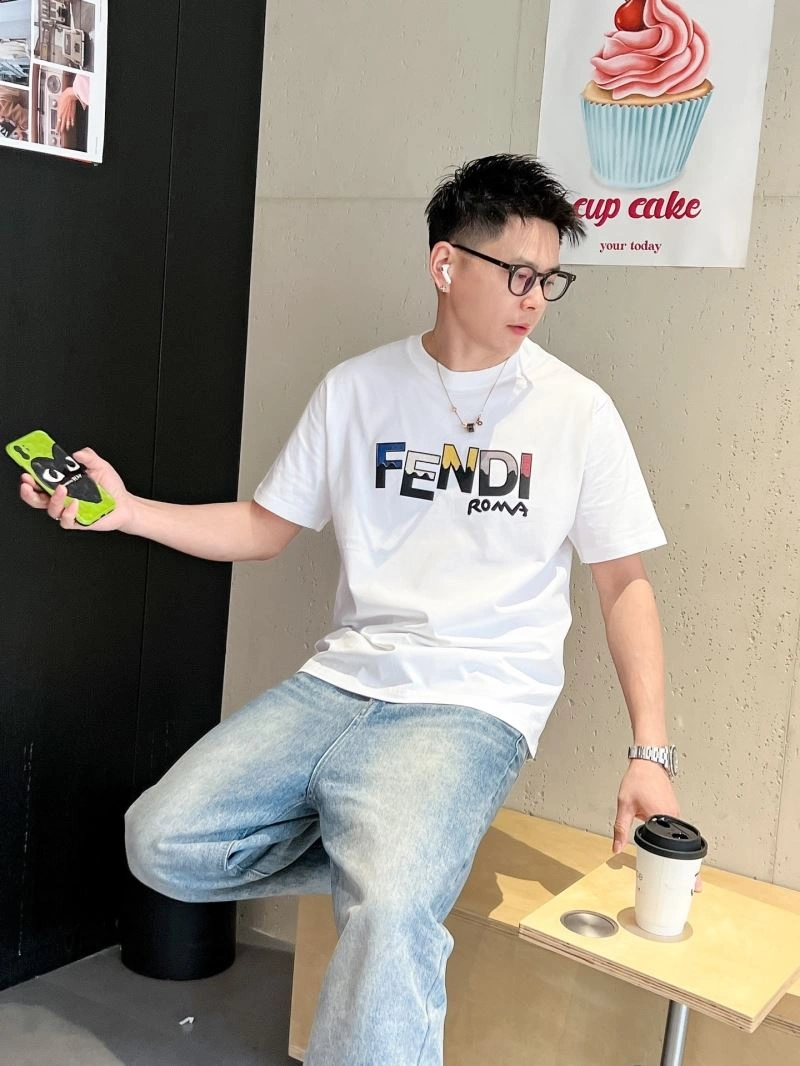 Fendi T-Shirts Breathable 121715
