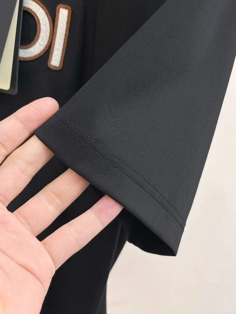 SmoothTexture Fendi T-Shirts 121694