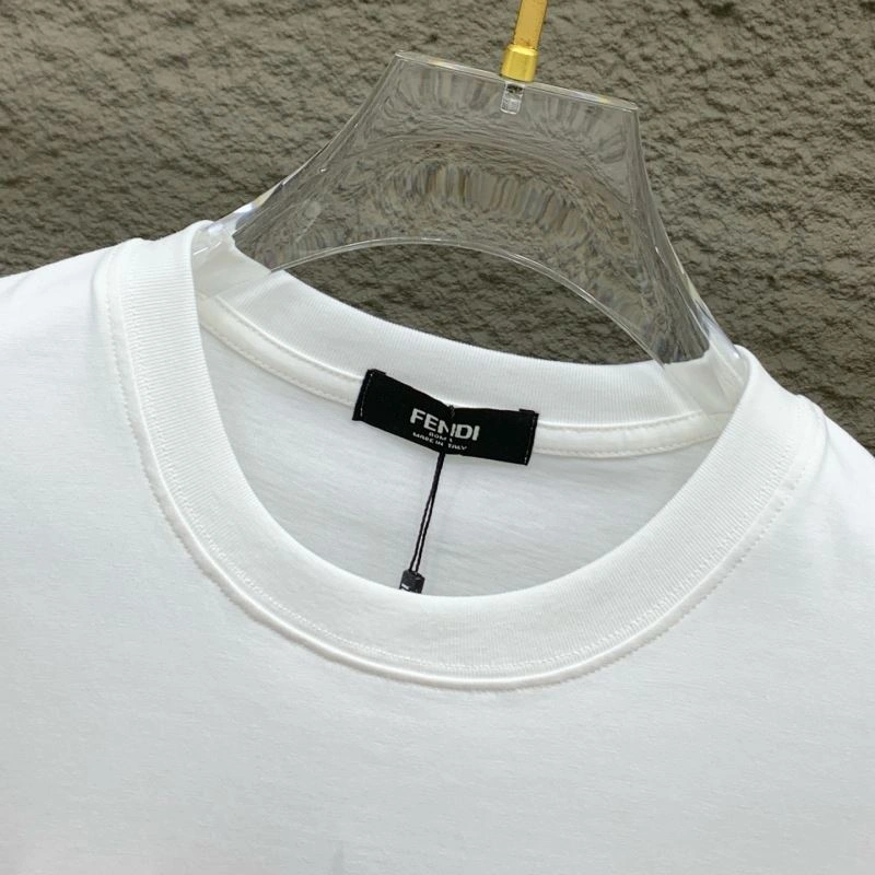 Fendi T-Shirts UrbanChic 121707