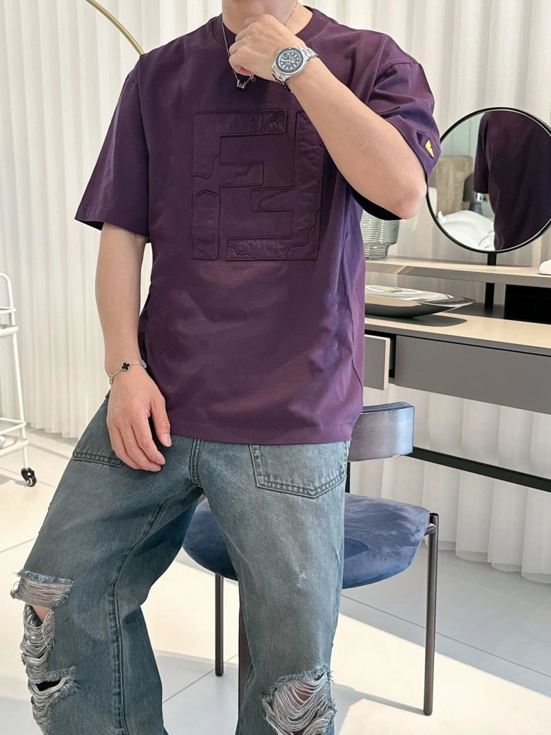 Elegant Fendi T-Shirts 121722