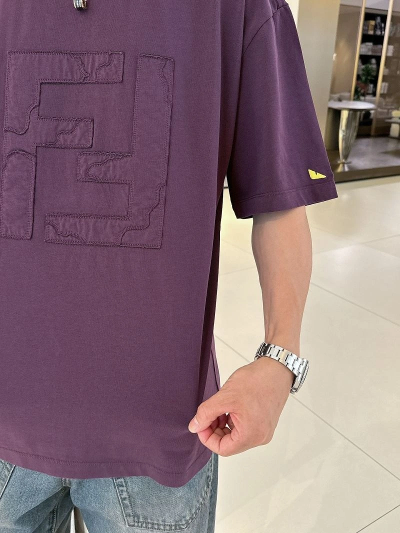 Elegant Fendi T-Shirts 121722