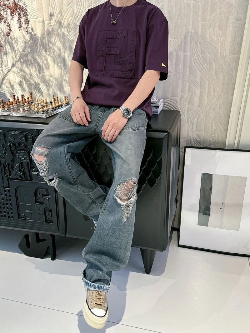 Elegant Fendi T-Shirts 121722