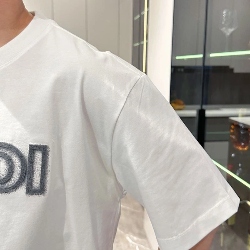 Fendi T-Shirts Vibrant 121688