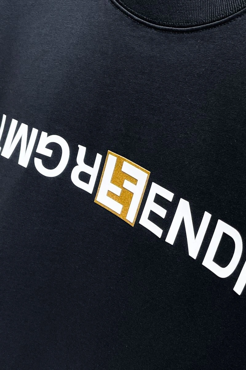 WellDesigned Fendi T-Shirts 121687