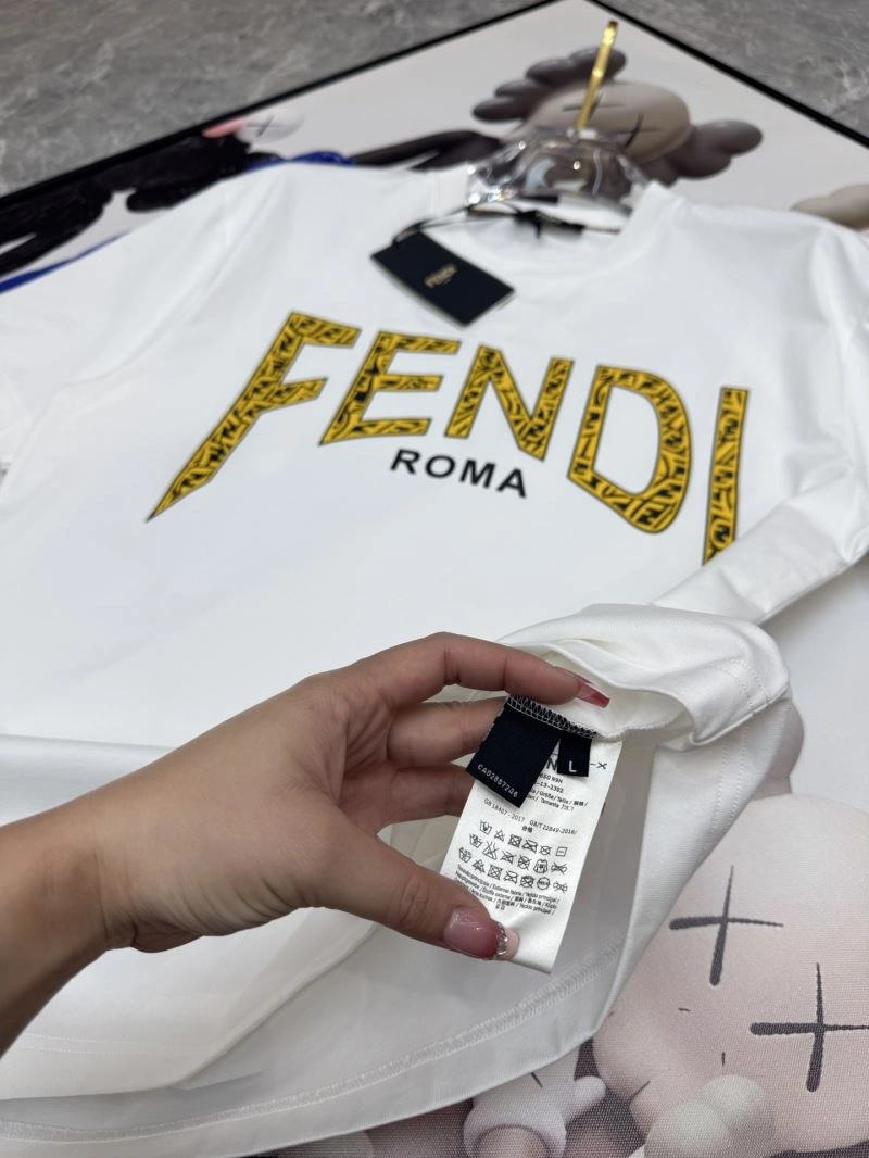 Fendi T-Shirts Upgraded 121685