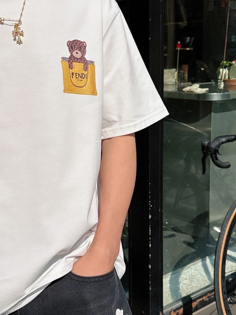 Fendi T-Shirts Breathable 121677