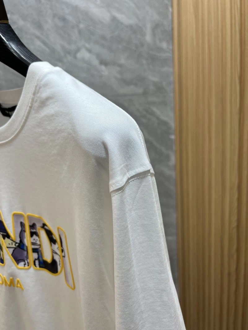 Fendi T-Shirts Trendsetting 121674