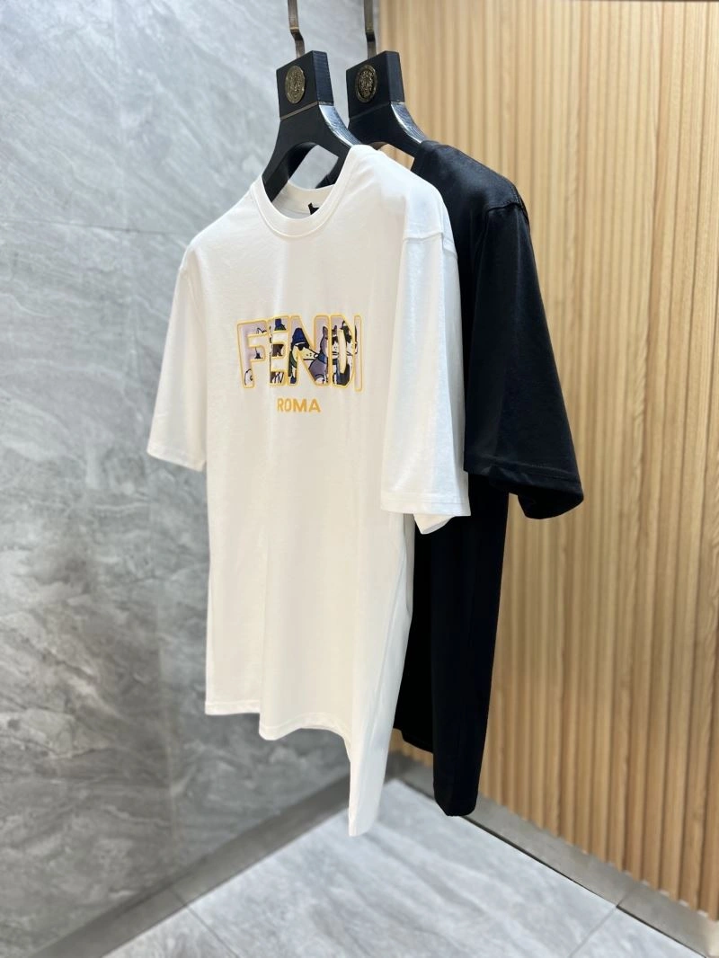 Fendi T-Shirts Trendsetting 121674