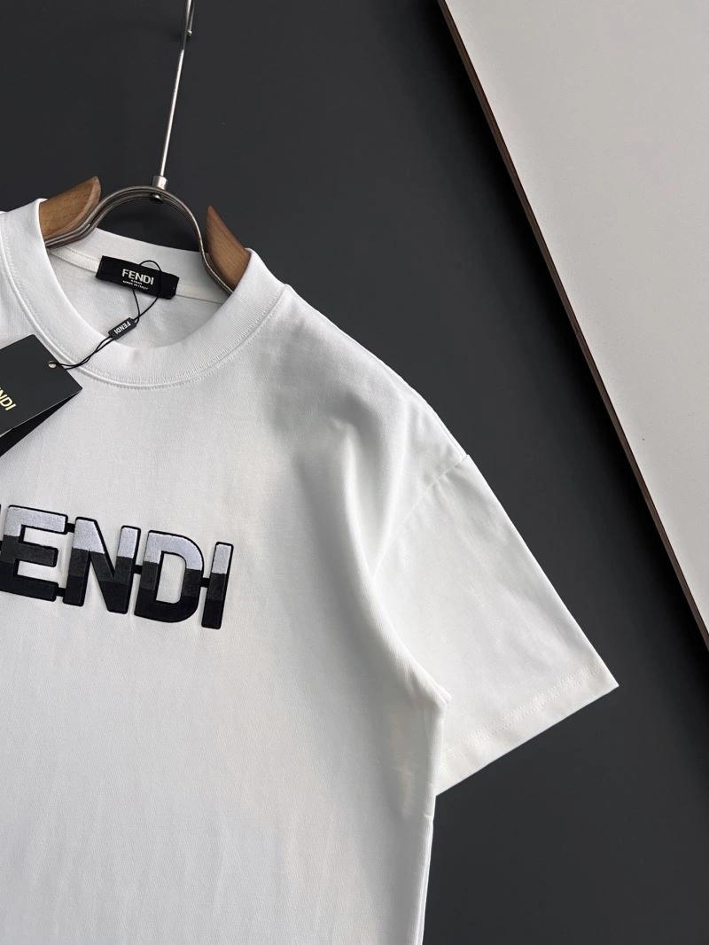 Compact Fendi T-Shirts 121664