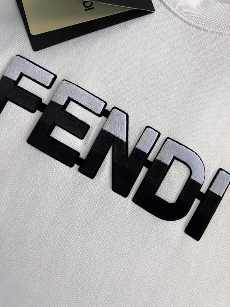 Compact Fendi T-Shirts 121664