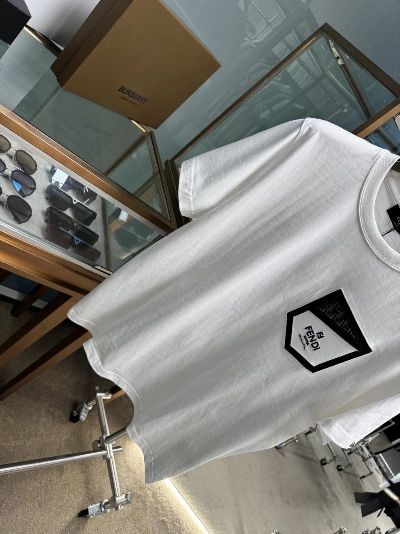 Compact Fendi T-Shirts 121646