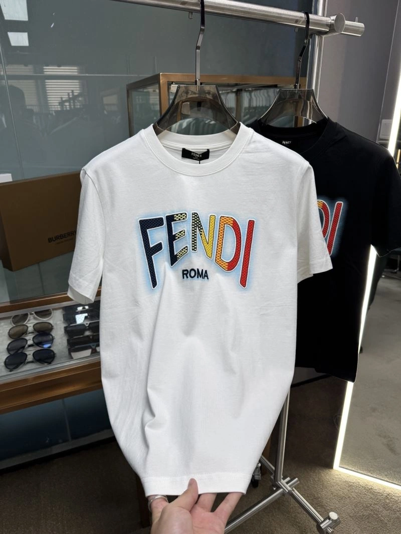 Fendi T-Shirts Supportive 121645