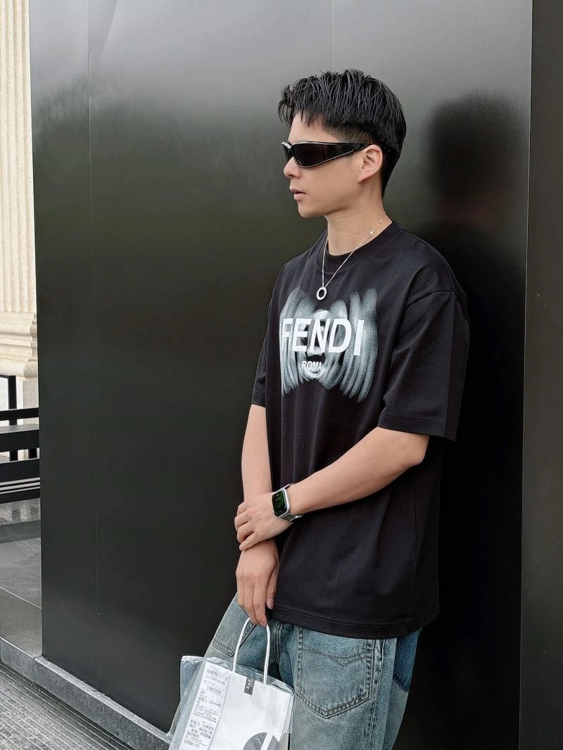 Breathable Fendi T-Shirts 121644