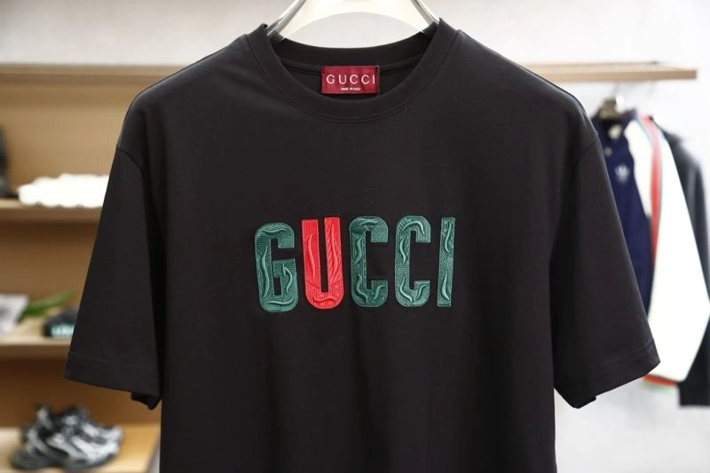 Fendi T-Shirts Breathable 121615