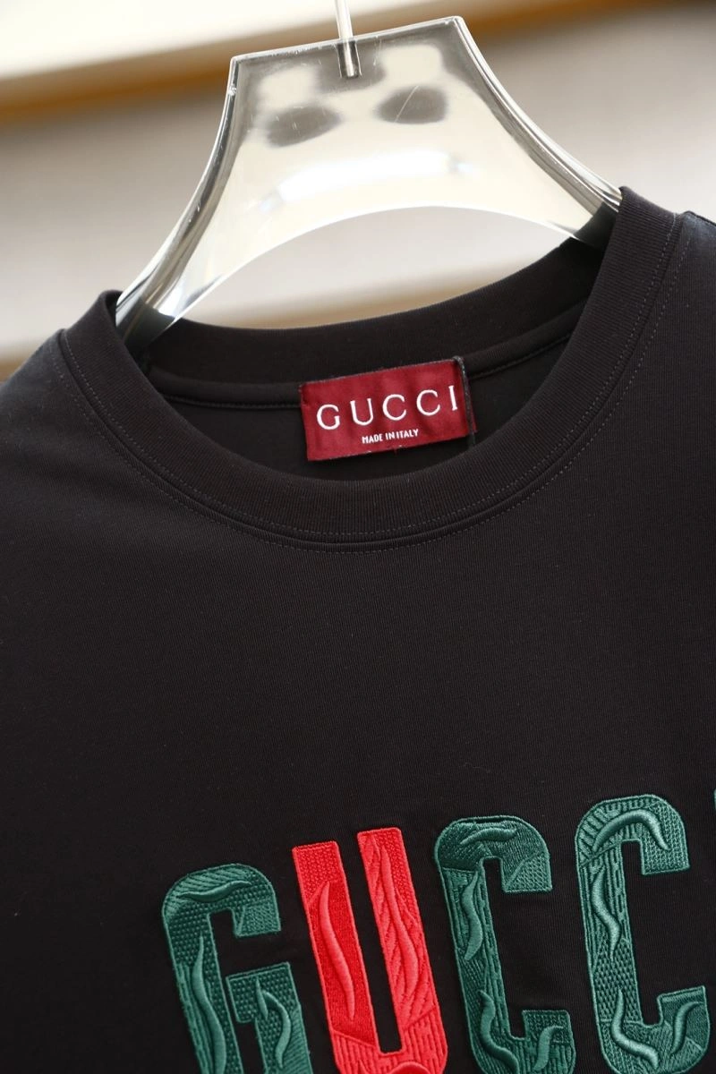 Fendi T-Shirts Breathable 121615