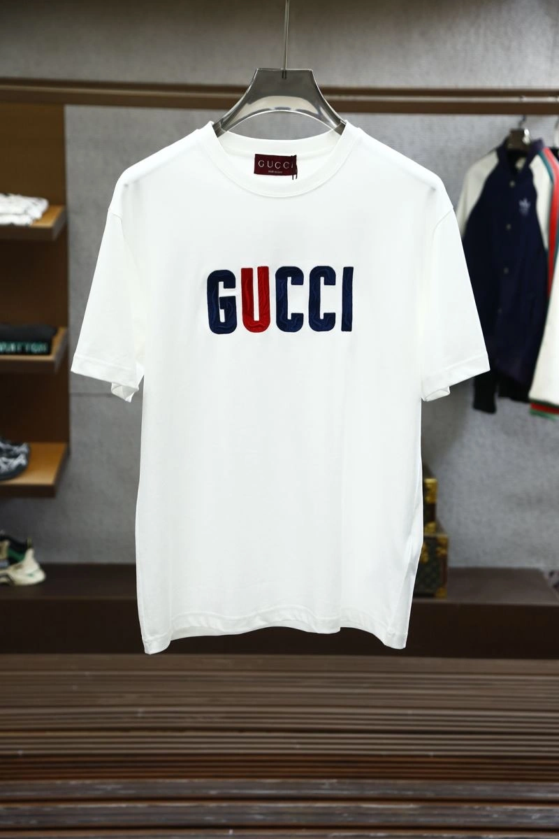 Fendi T-Shirts Breathable 121615