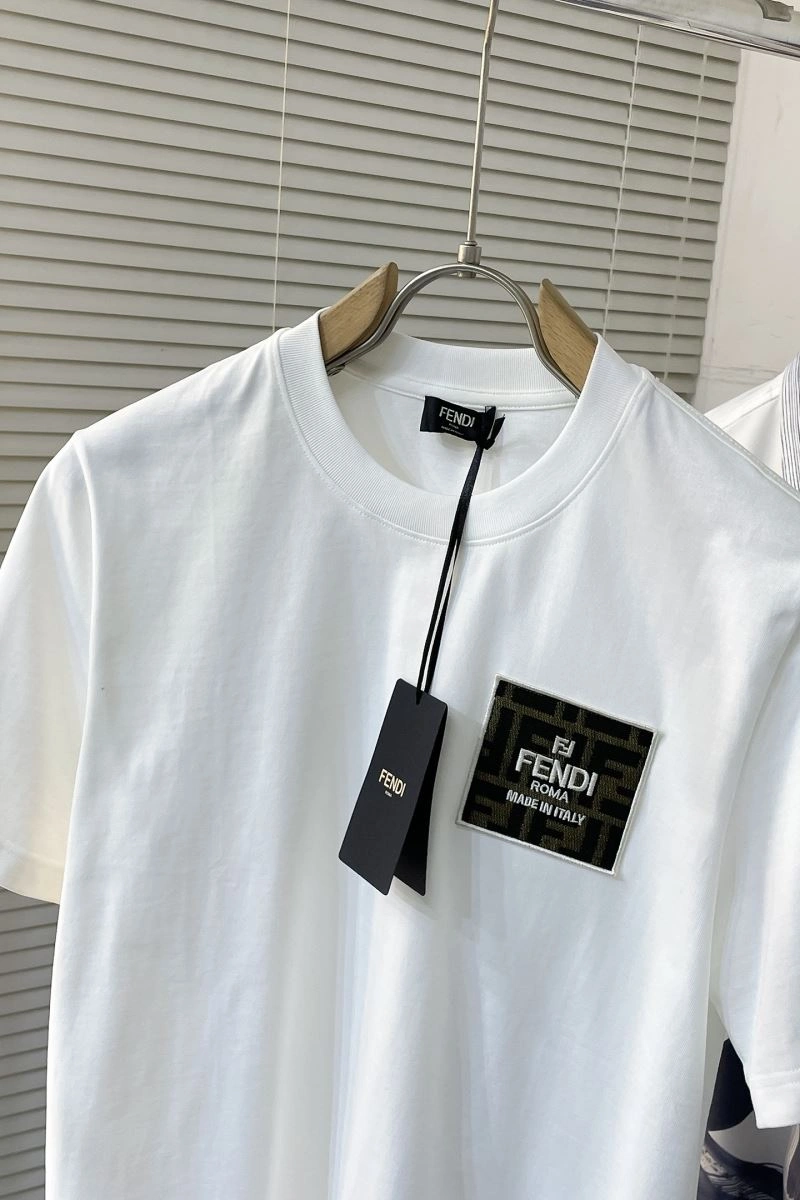 Fendi T-Shirts AllSeason 121624
