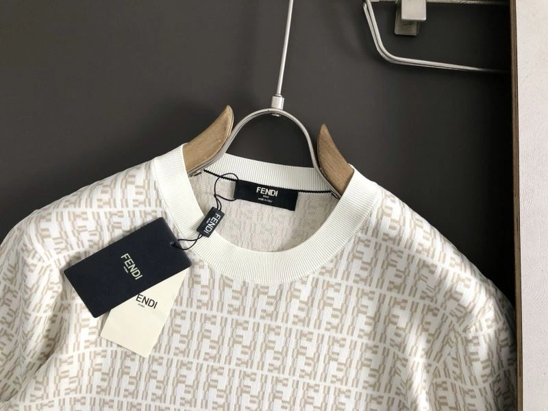 ModernLook Fendi T-Shirts 121622