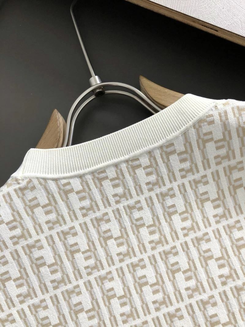 ModernLook Fendi T-Shirts 121622