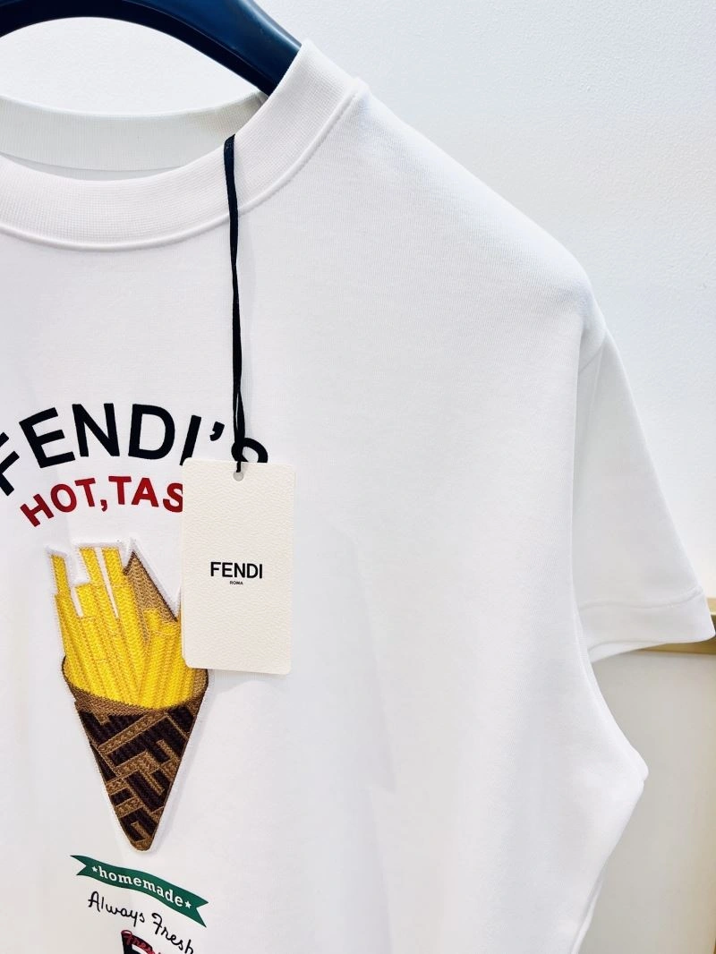 ComfortFit Fendi T-Shirts 121610
