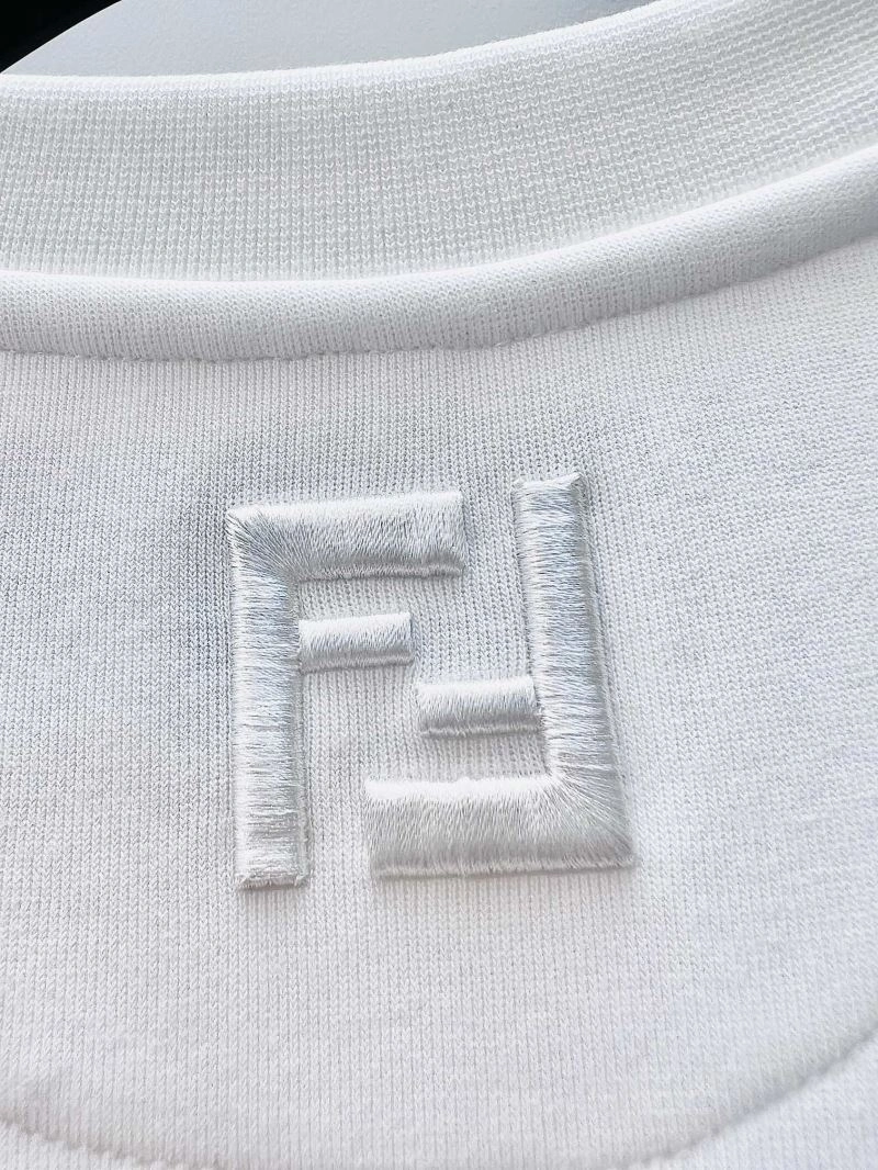 ComfortFit Fendi T-Shirts 121610