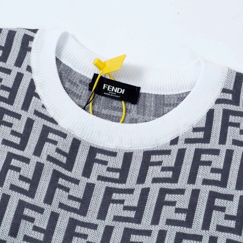 Minimalist Fendi T-Shirts 121608
