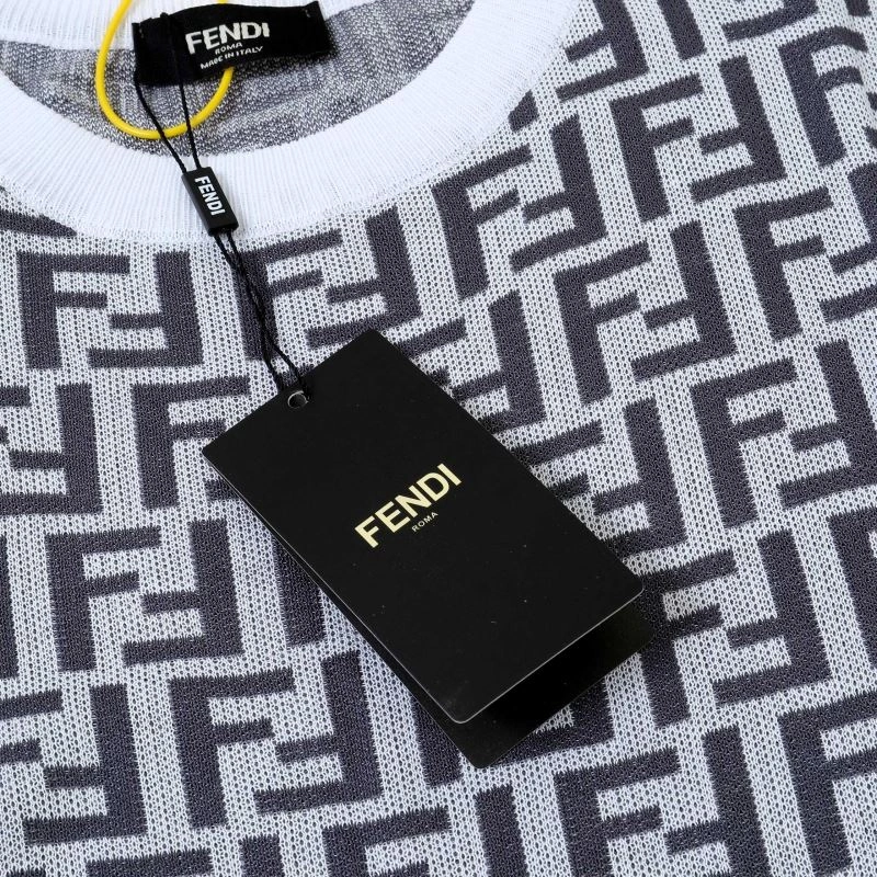 Minimalist Fendi T-Shirts 121608